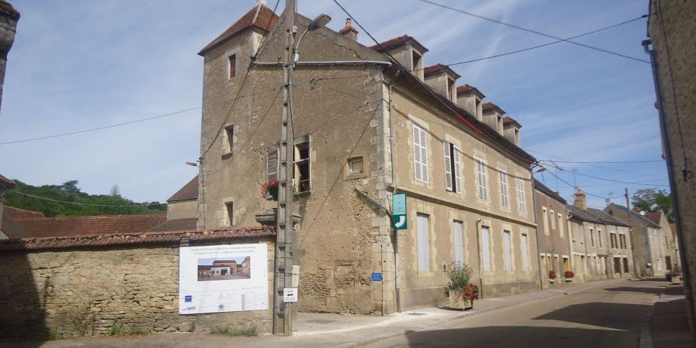 Réhabilitation d’une ancienne gendarmerie en logements