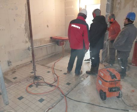 Sciage mur en béton avec scie murale HILTI